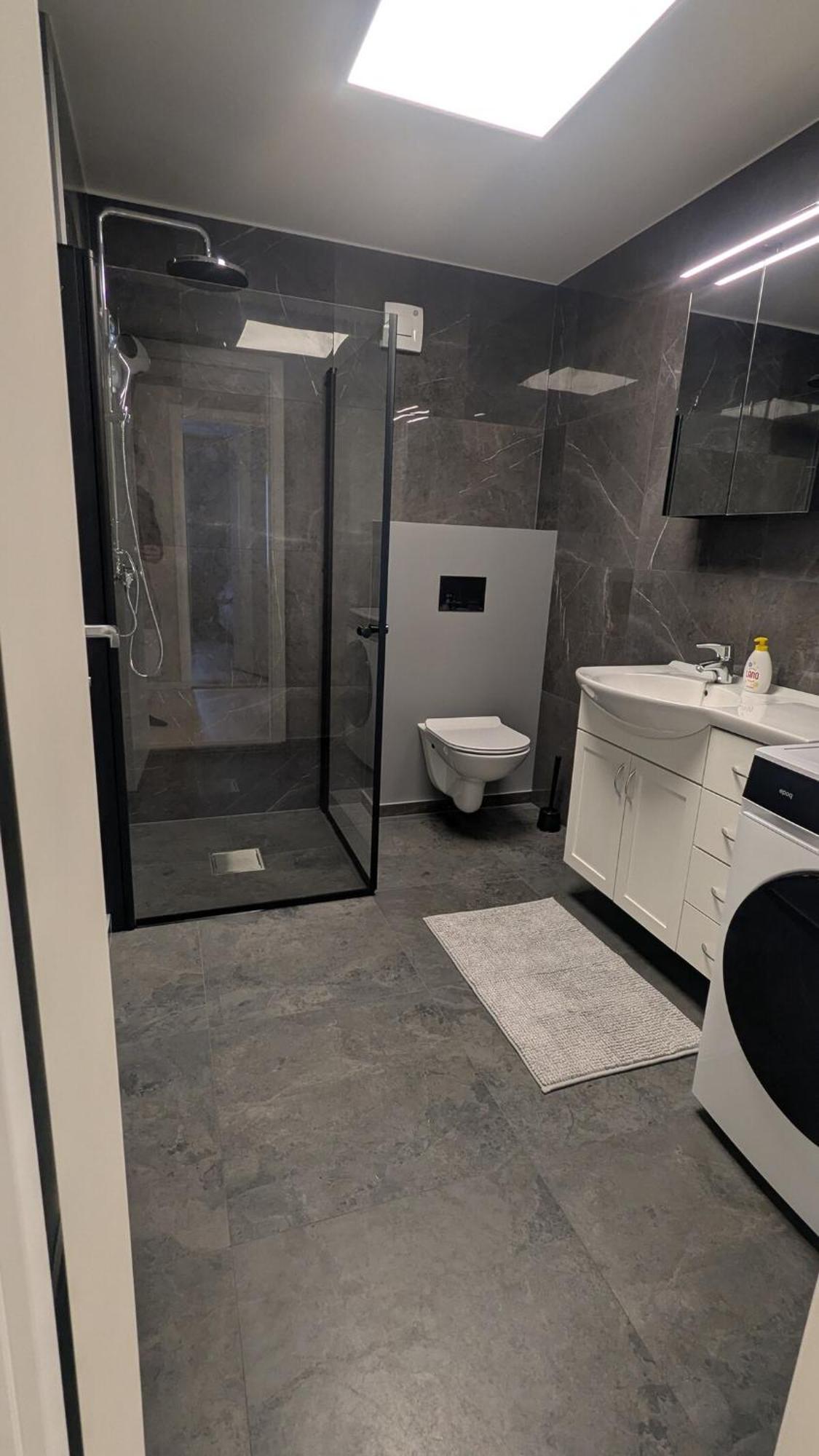 Brand New 5 Bedrooms ! Stovner, Oslo