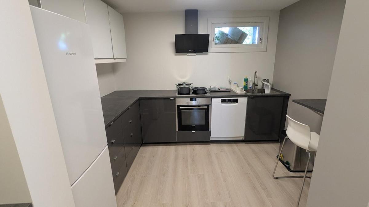 Apartamento Brand New 5 Bedrooms ! Stovner, Oslo